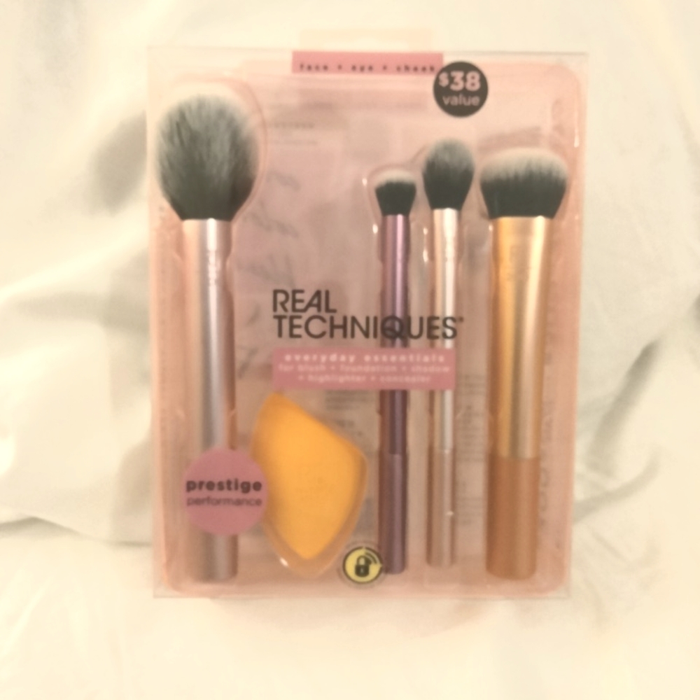 Makeup brush tool set